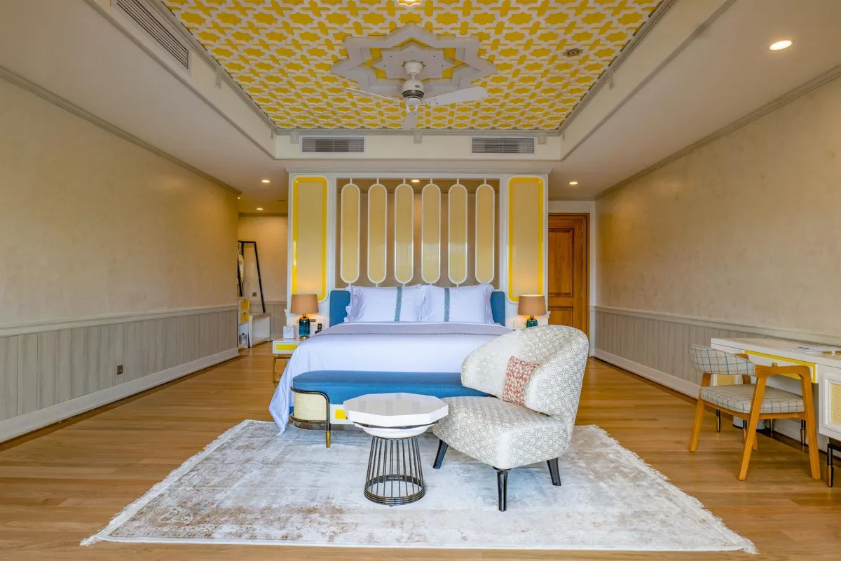THE SIGNATURE COLLECTION BY HIDEAWAY