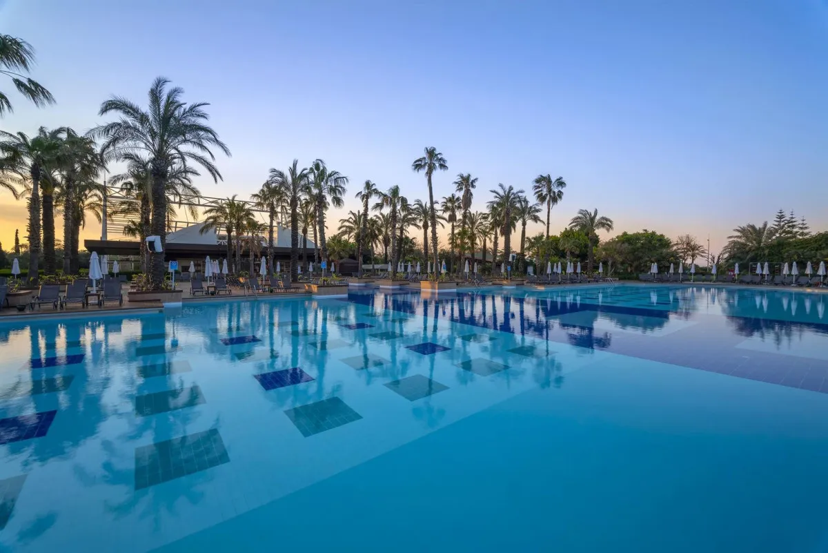 CONCORDE DE LUXE RESORT