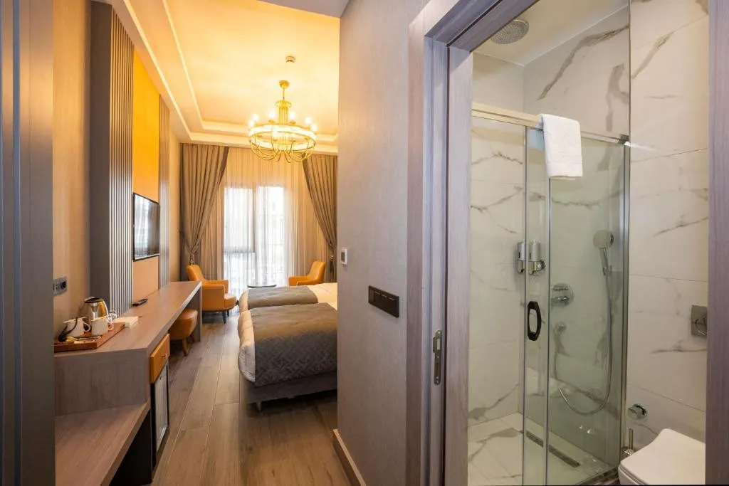 ICON HOTEL BOMONTI