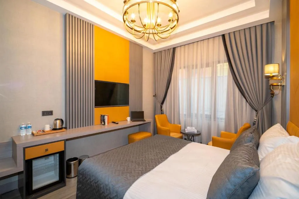 ICON HOTEL BOMONTI