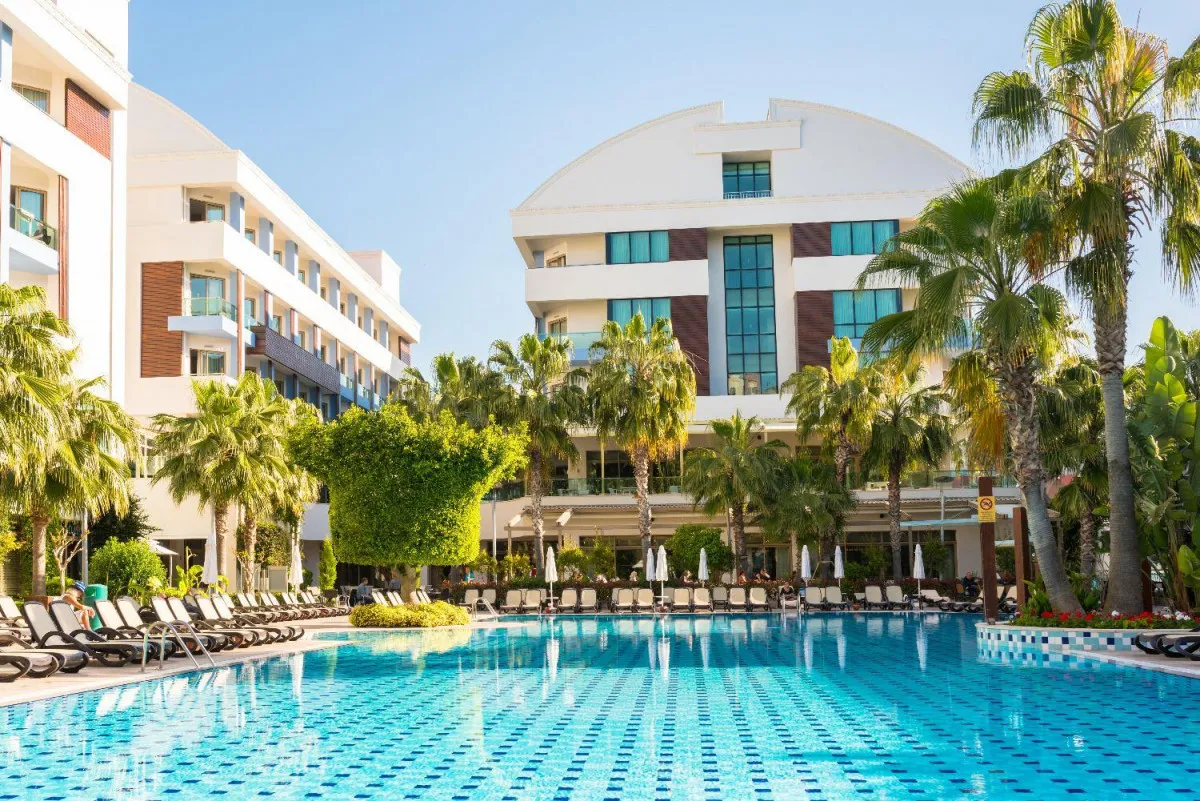 PORT SIDE RESORT