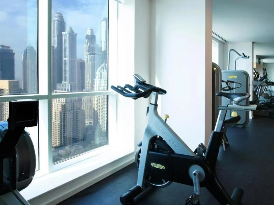 PULLMAN DUBAI JUMEIRAH LAKES TOWERS