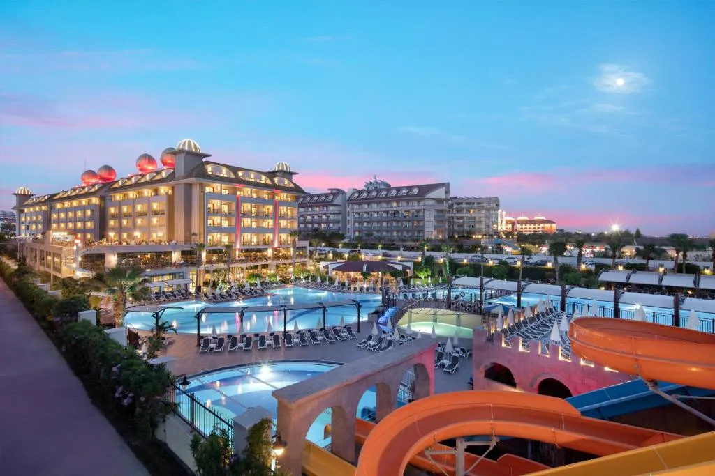 AYDINBEY KINGS PALACE & SPA