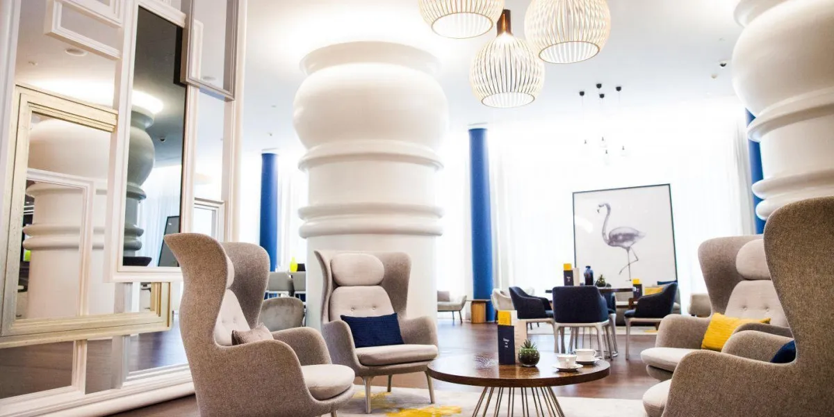 VOCO DUBAI (EX. NASSIMA ROYAL HOTEL)