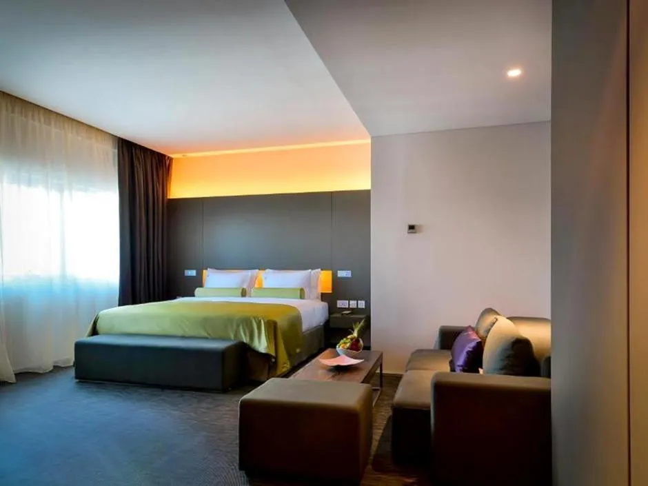 72 HOTEL (EX. ROYAL TULIP 72 HOTEL)