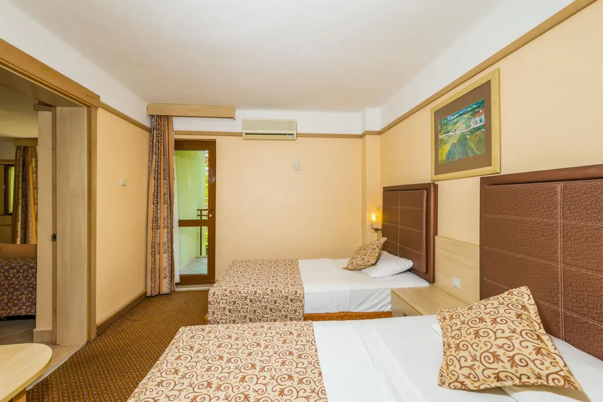 VON RESORT GOLDEN BEACH (EX. VON CLUB GOLDEN BEACH)