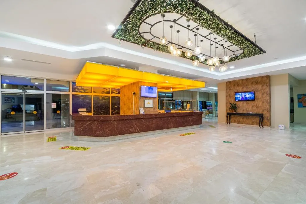 JUSTINIANO CLUB PARK CONTI