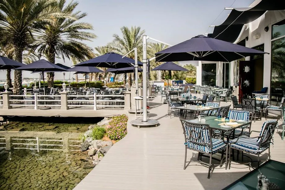 RADISSON BLU HOTEL & RESORT ABU DHABI CORNICHE (EX. HILTON ABU DHABI)