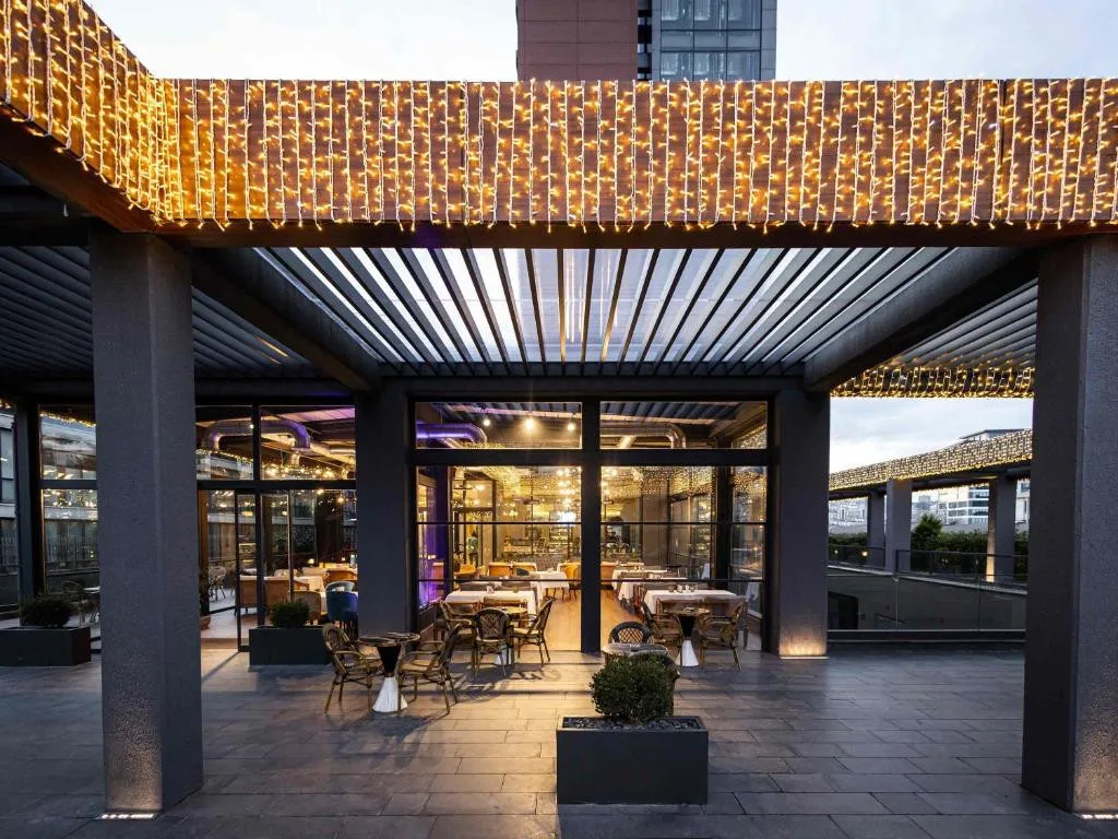 MOVENPICK LIVING ISTANBUL WEST