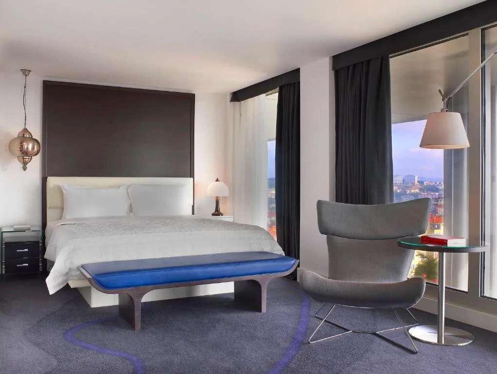 LE MERIDIEN ISTANBUL ETILER
