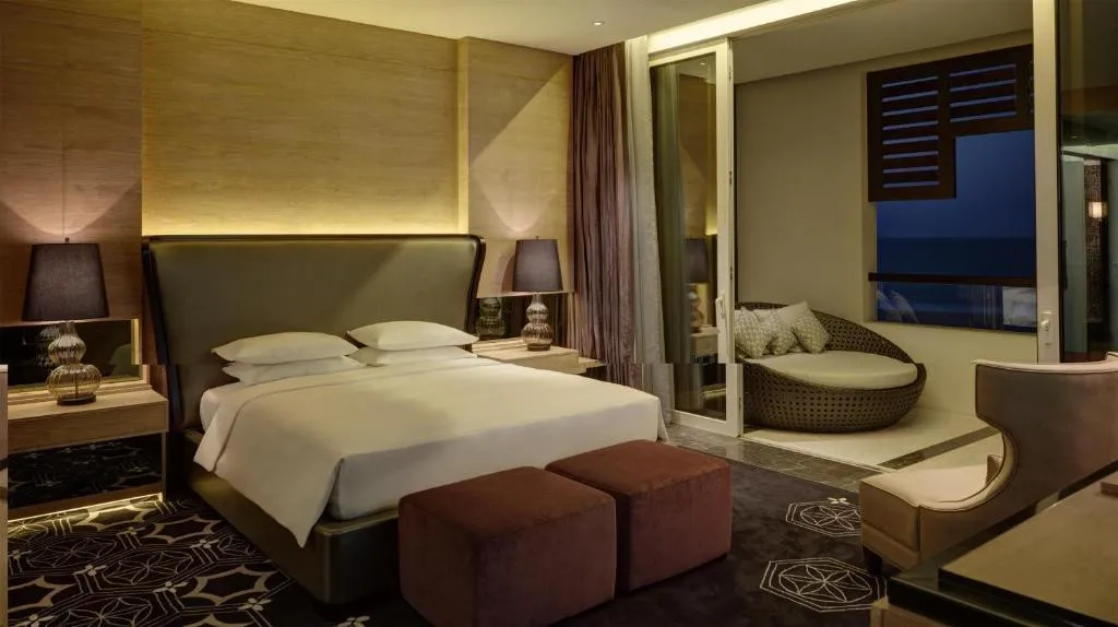 PARK HYATT ABU DHABI HOTEL & VILLAS