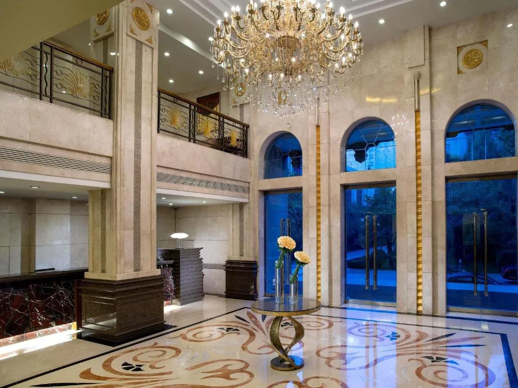 GRAND MERCURE XIAN ON RENMIN SQUARE