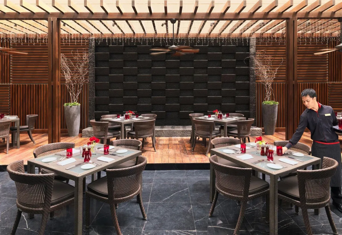 FAIRMONT BAB AL BAHR