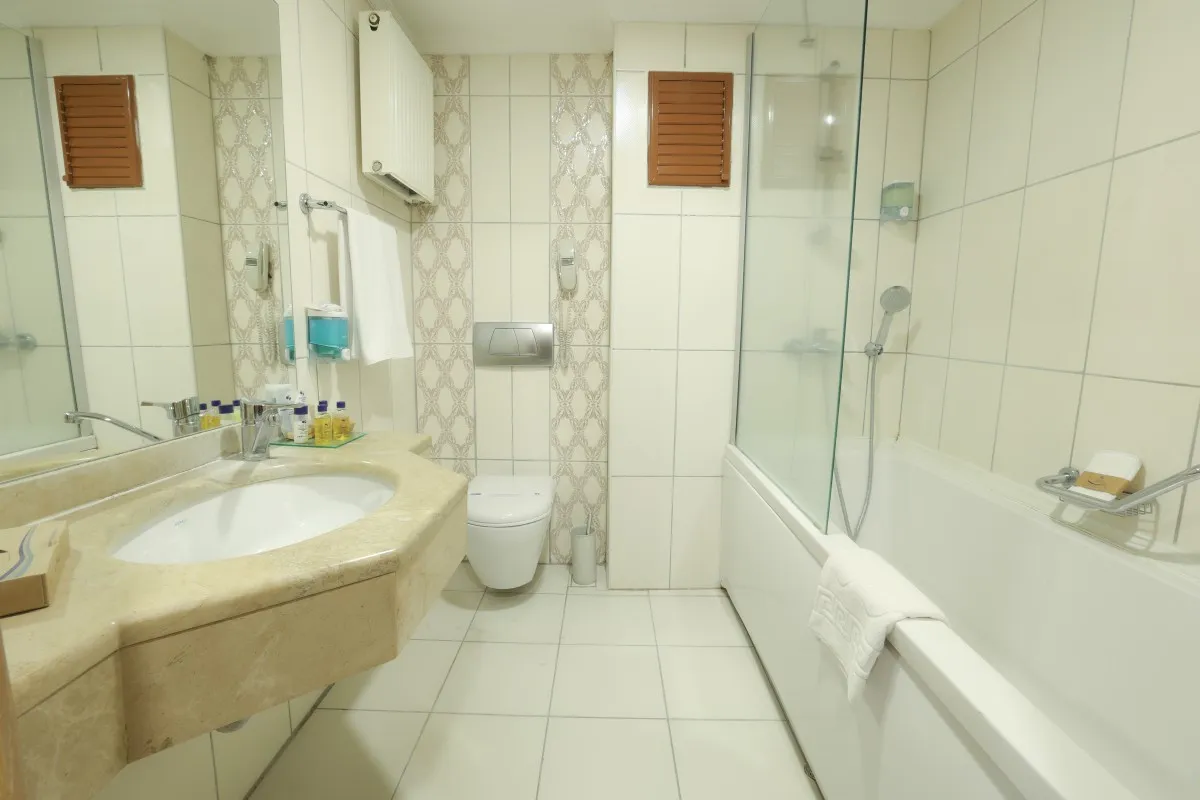CRYSTAL KAYMAKLI HOTEL & SPA