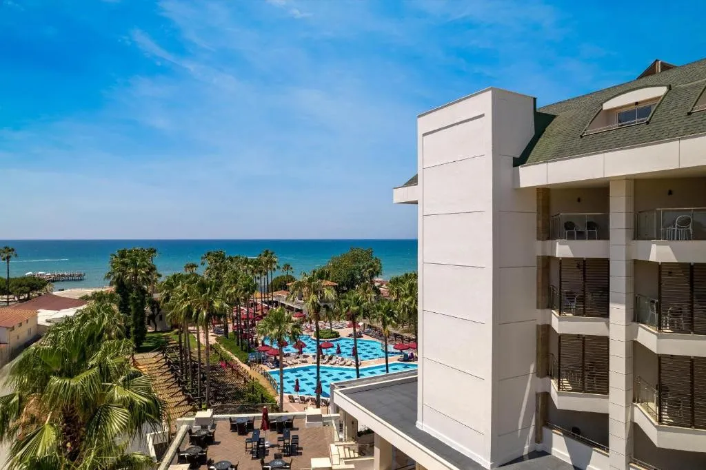 TRENDY HOTEL PALM BEACH ADULTS ONLY 16+