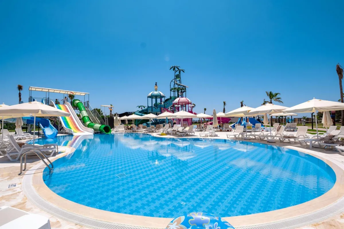 LA BENATA HOTEL