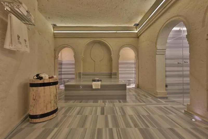 TARU CAVE SUITES