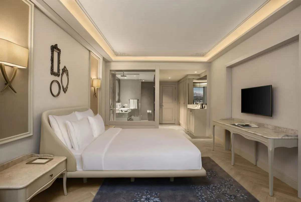 LAZZONI HOTEL