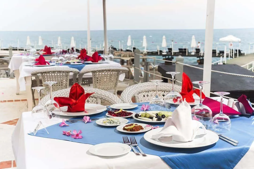 LARISSA ART BEACH HOTEL (EX.ART BEACH KEMER, CORINTHIA ART, LA MER)
