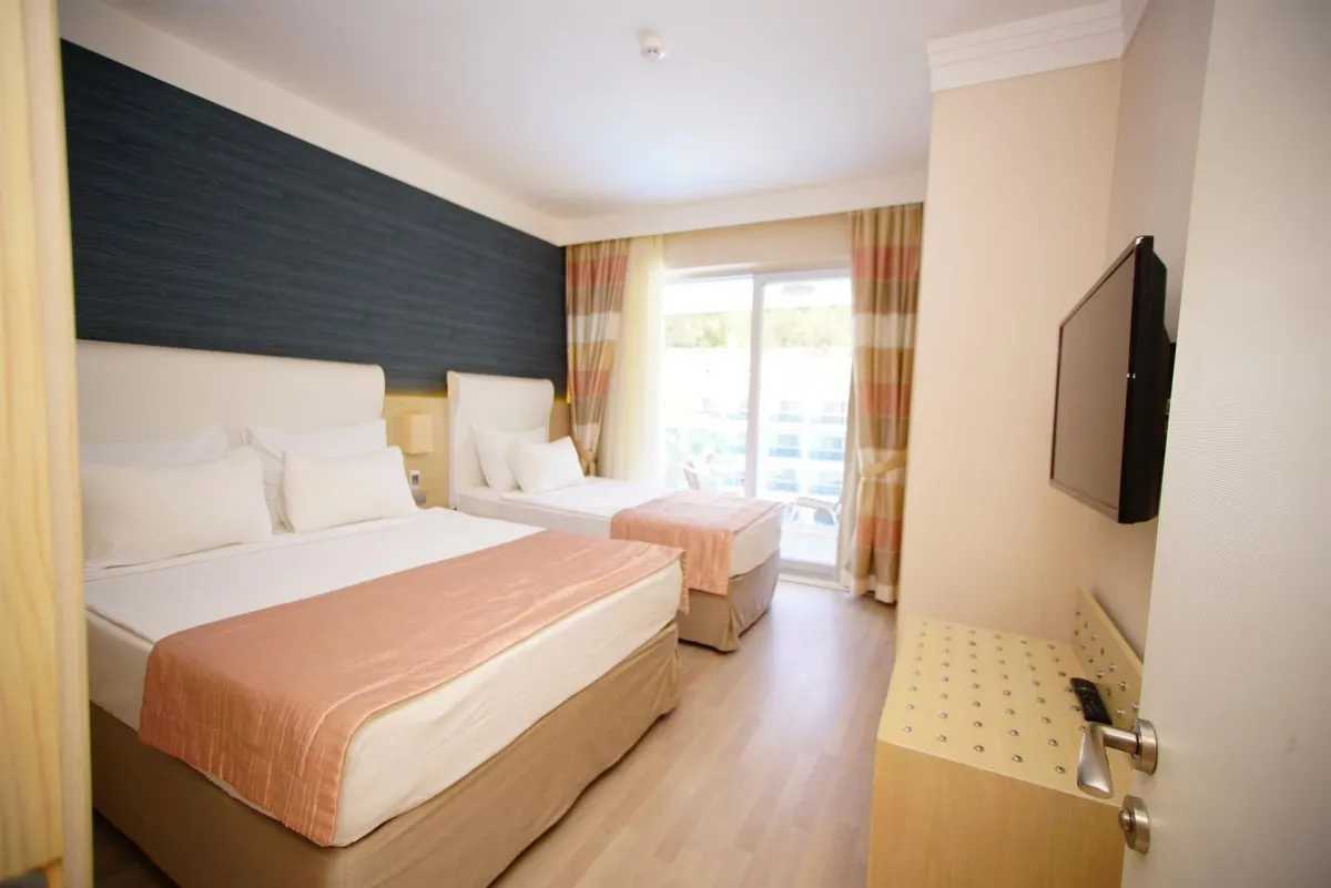 TURUNC HOTEL