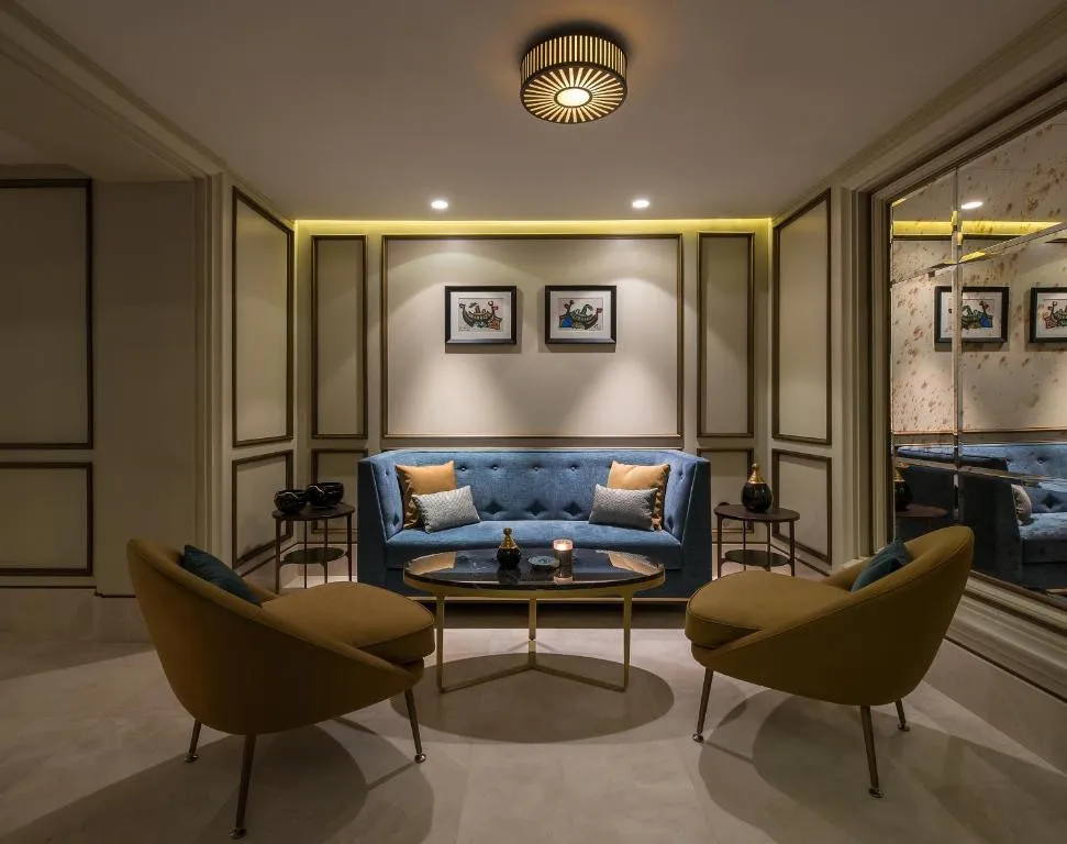 10 KARAKOY ISTANBUL