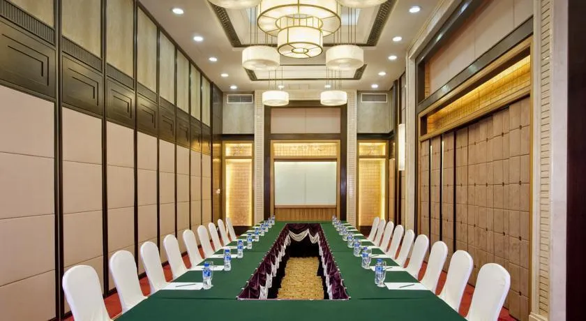 HOLIDAY INN SEA VIEW QINHUANGDAO