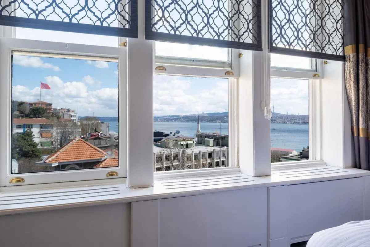 LOOP HOTEL BOSPHORUS ISTANBUL