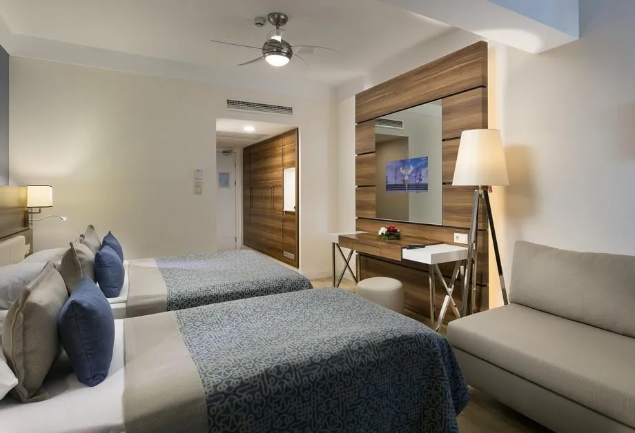 LIMAK ATLANTIS DE LUXE HOTEL & RESORT