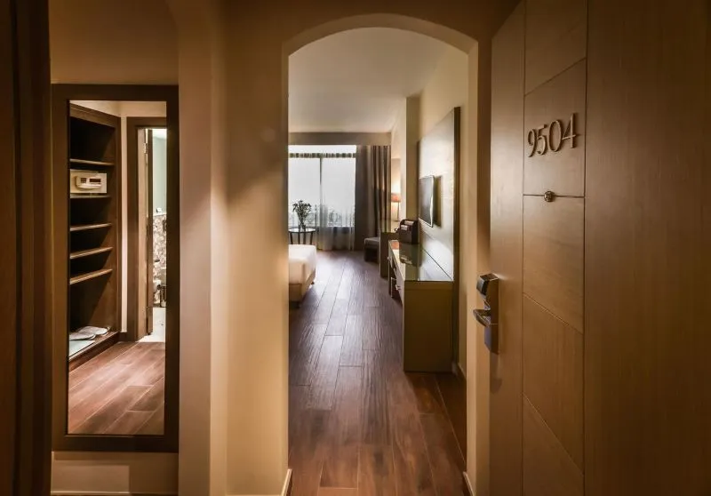 THE VILLAGE AT THE COVE ROTANA RESORT