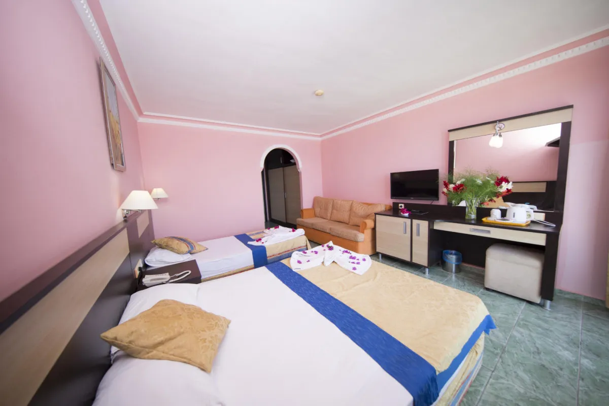FIRST CLASS HOTEL