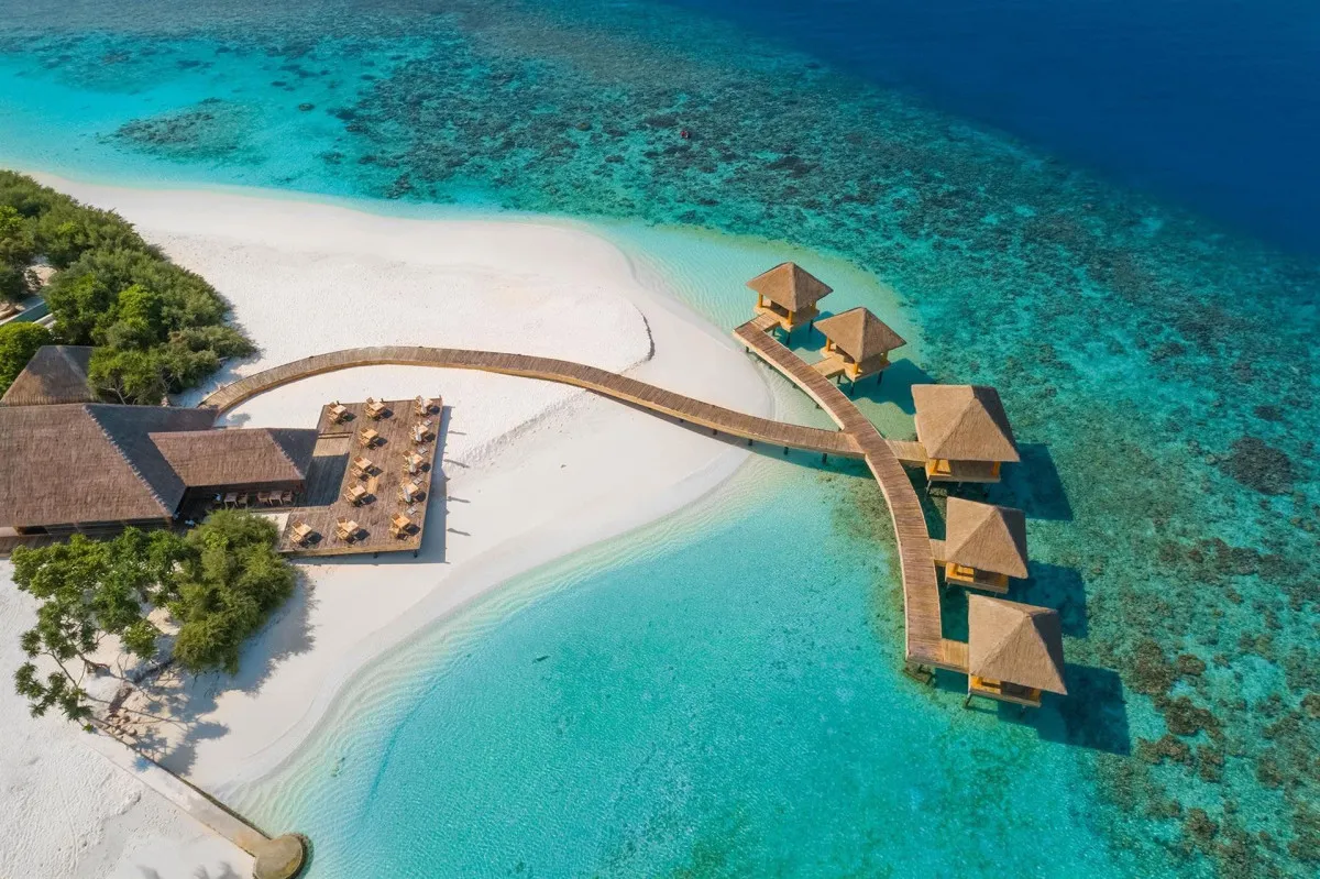 KUDAFUSHI RESORT & SPA