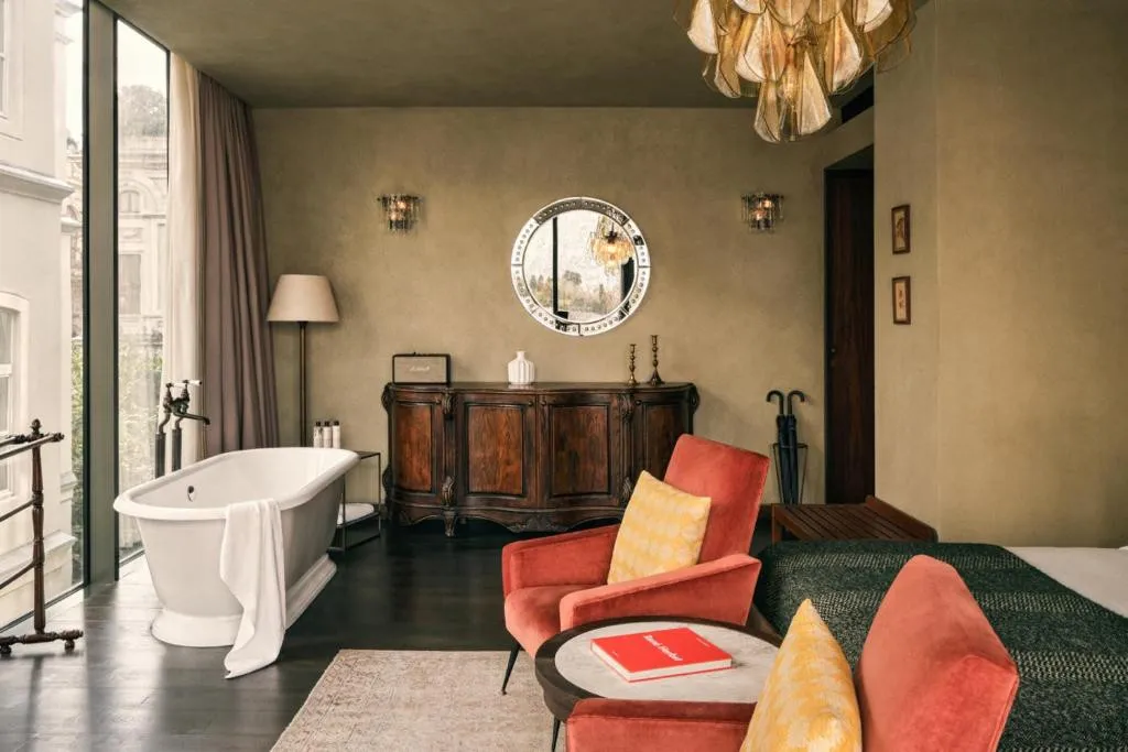 SOHO HOUSE