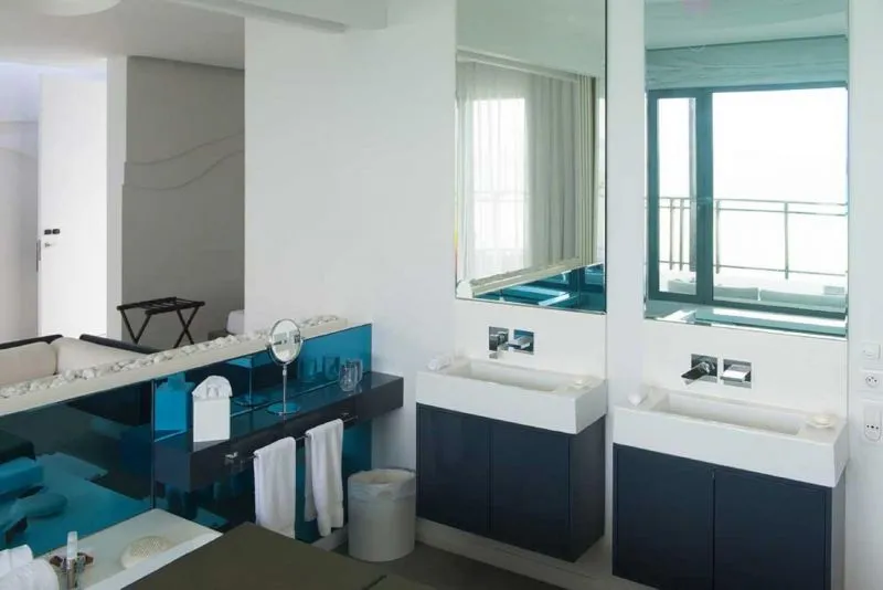 BAYSTONE BOUTIQUE HOTEL & SPA