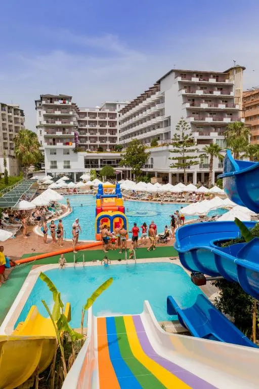 HOLIDAY PARK RESORT