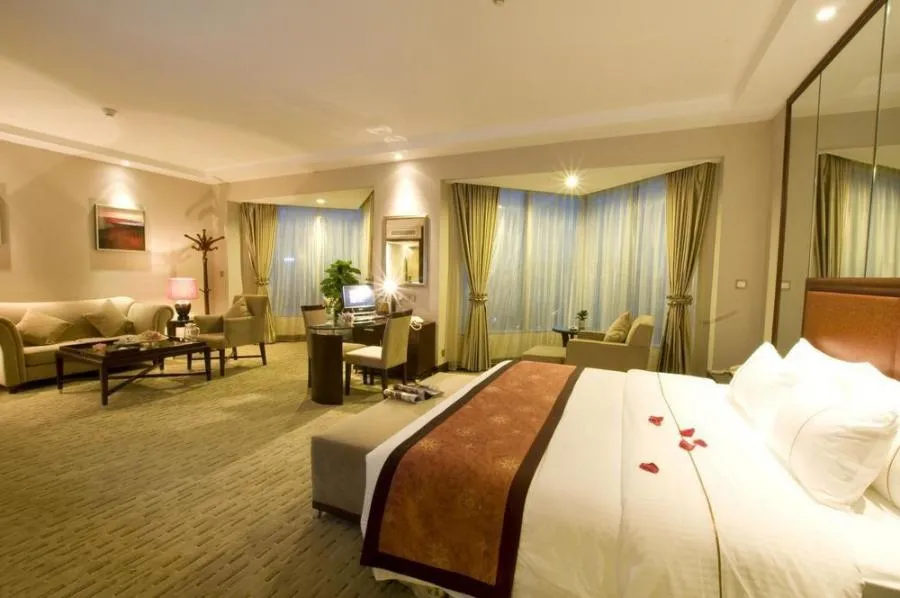 HUANDAO TIDE HOTEL