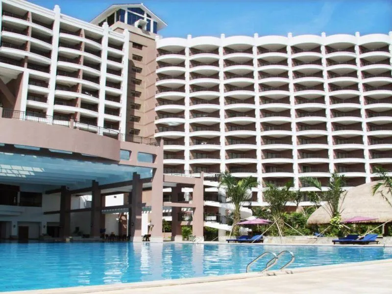 GOLDEN SUNSHINE HOTSPRING RESORT