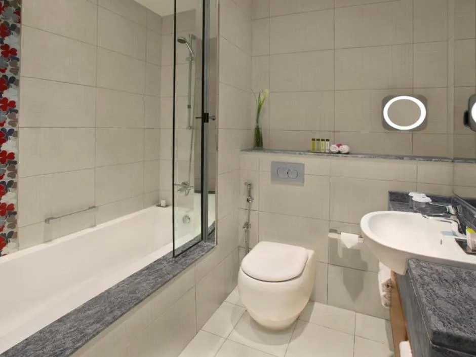 DOUBLETREE BY HILTON HOTEL & RESIDENCES DUBAI AL BARSHA