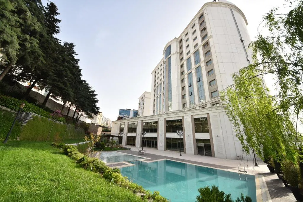 ISTANBUL GONEN