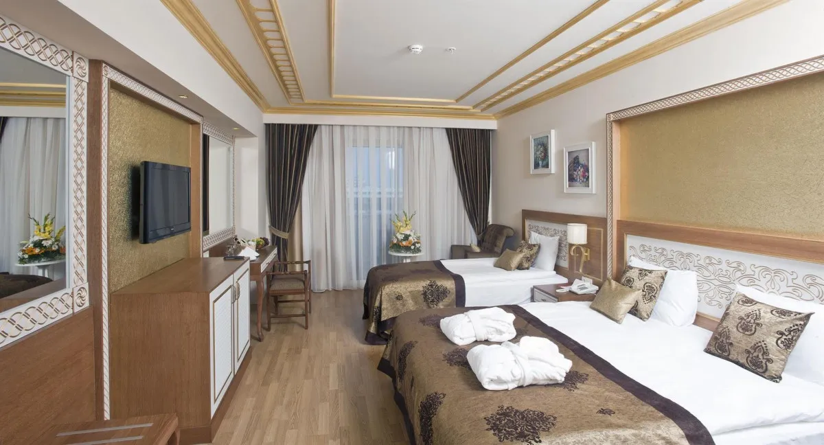 DIAMOND EXCELLENCE RESORT & SPA (EX. CRYSTAL PALACE LUXURY)