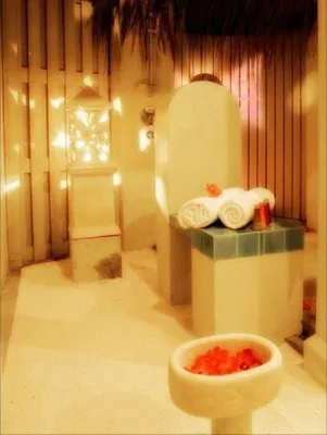 J RESORT ALIDHOO
