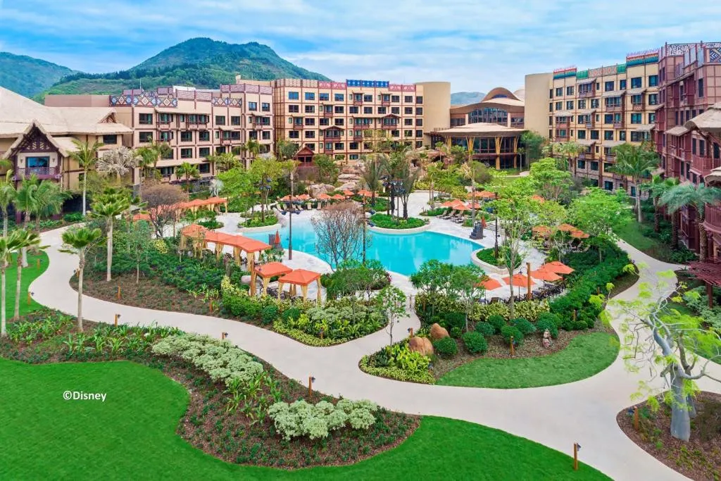 DISNEY EXPLORERS LODGE