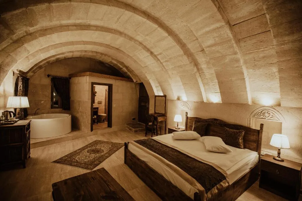 ALIA CAVE HOTEL
