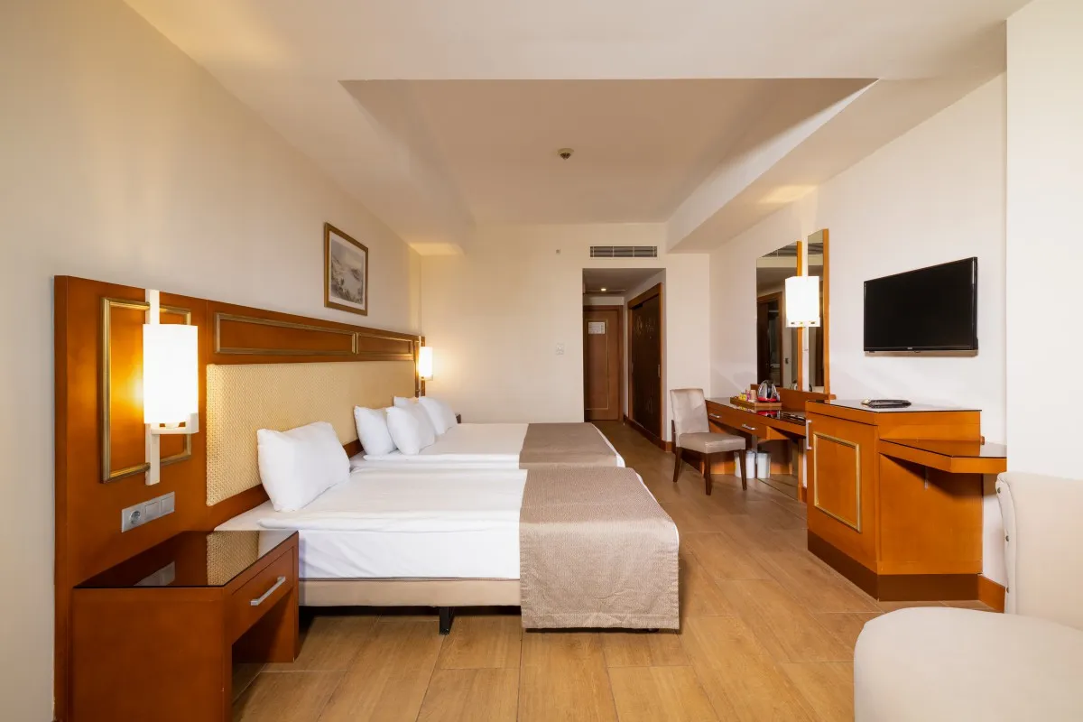 CRYSTAL PRESTIGE PEARL COLLECTION (EX. CRYSTAL PRESTIGE ELITE HOTEL)