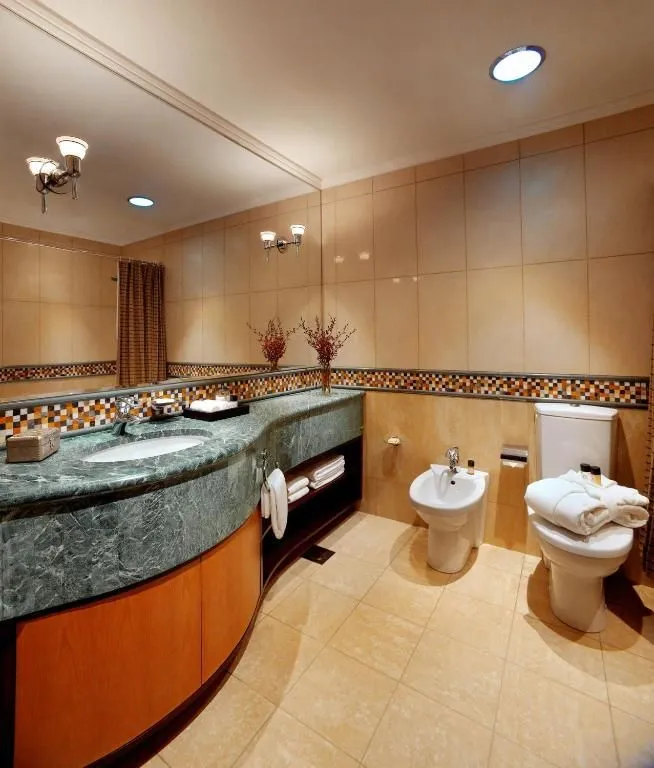 GRAND HYATT RESIDENCE