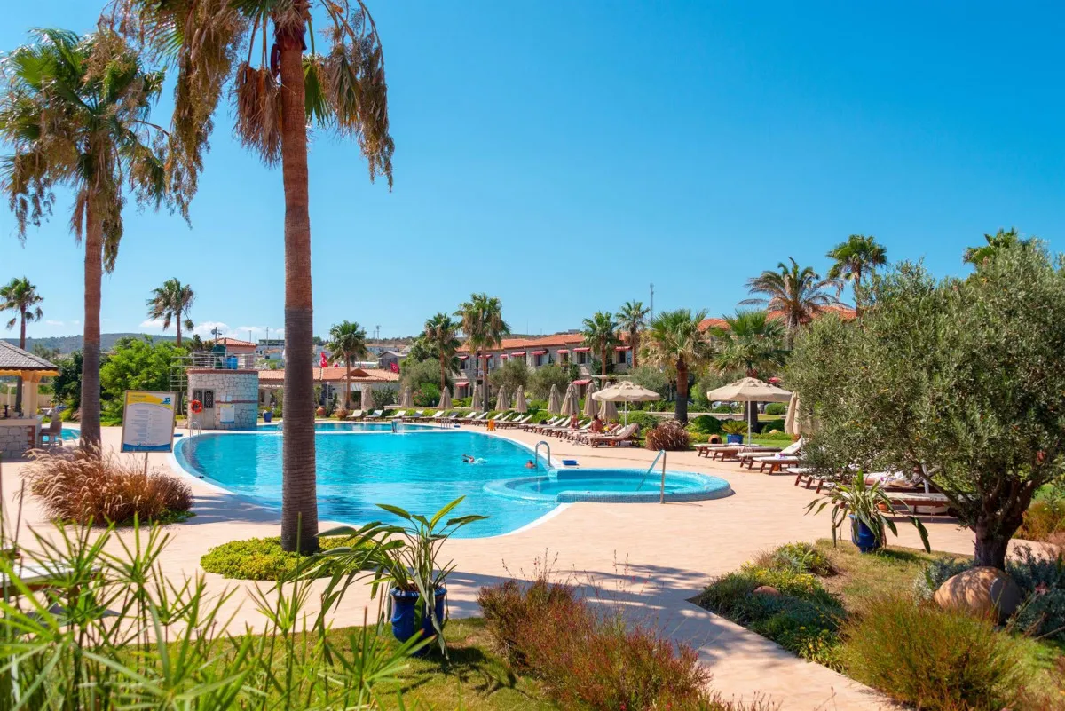 KAIRABA ALACATI BEACH RESORT
