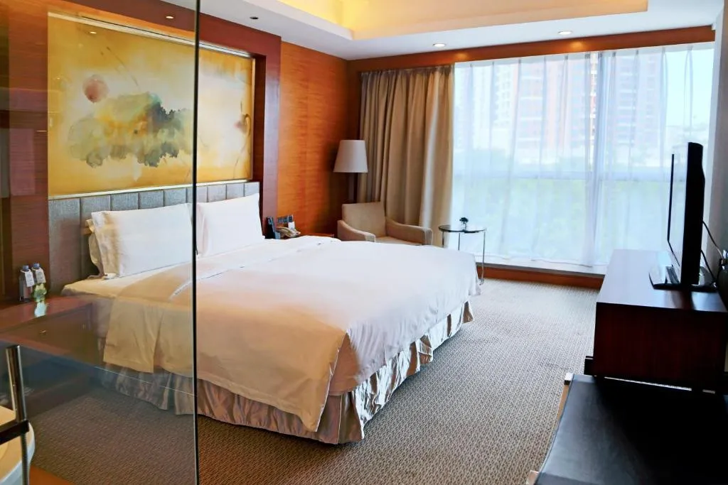 GRAND SKYLIGHT INTERNATIONAL HOTEL GUANLAN