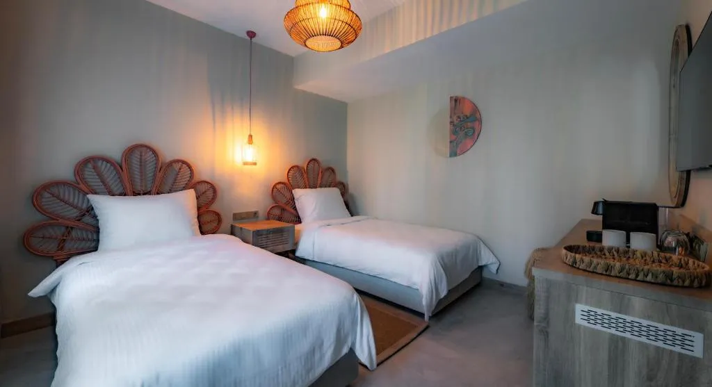 SUUM BODRUM ADULTS ONLY 16+ (EX. CAMELOT)