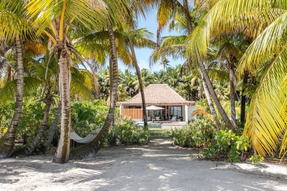 ALPHONSE ISLAND RESORT