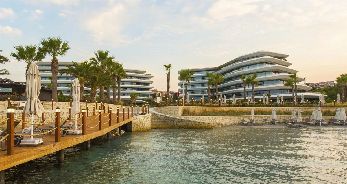 REGES A LUXURY COLLECTION RESORT & SPA
