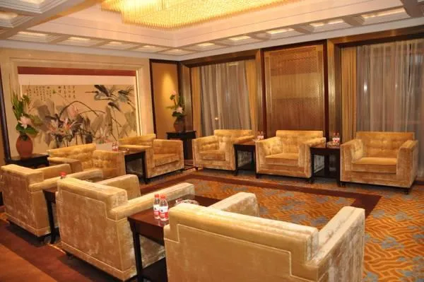 HUNAN PLAZA